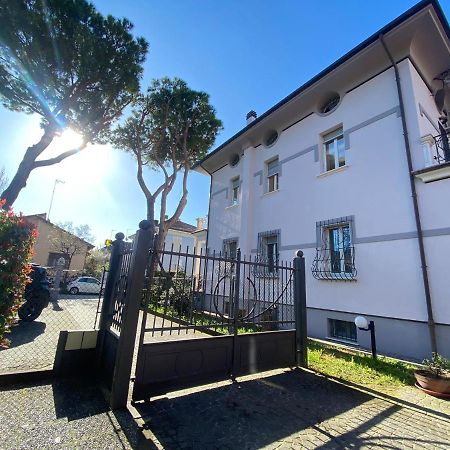 Villa Maldestra Rimini Exterior foto